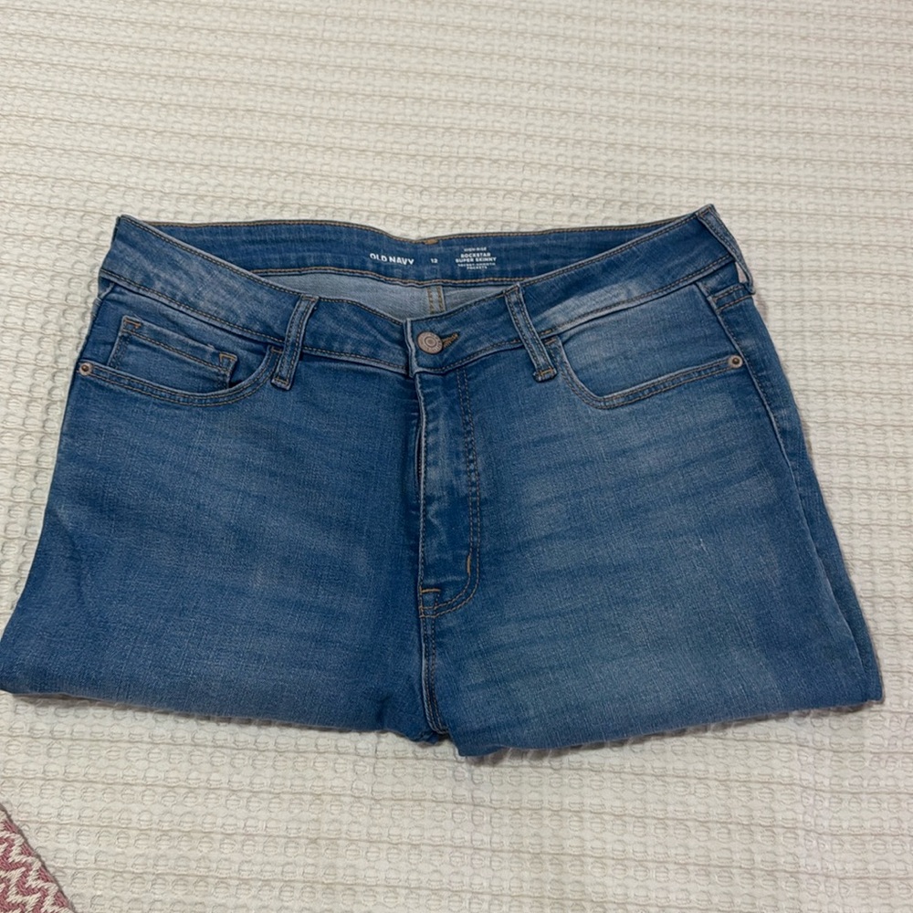 NEVER WORN OLD NAVY JEANS